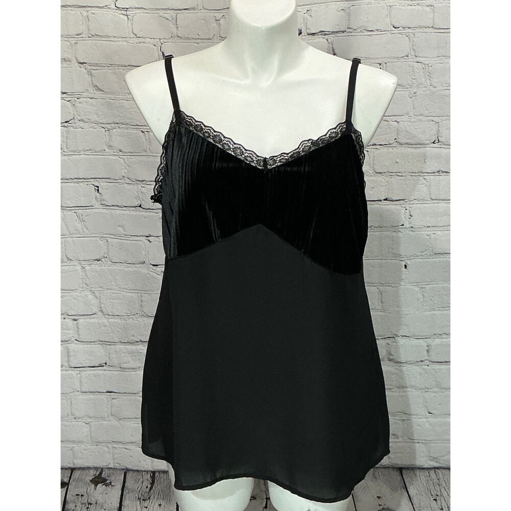 Torrid Women's Black Velour Chiffon Cami (Size 2)